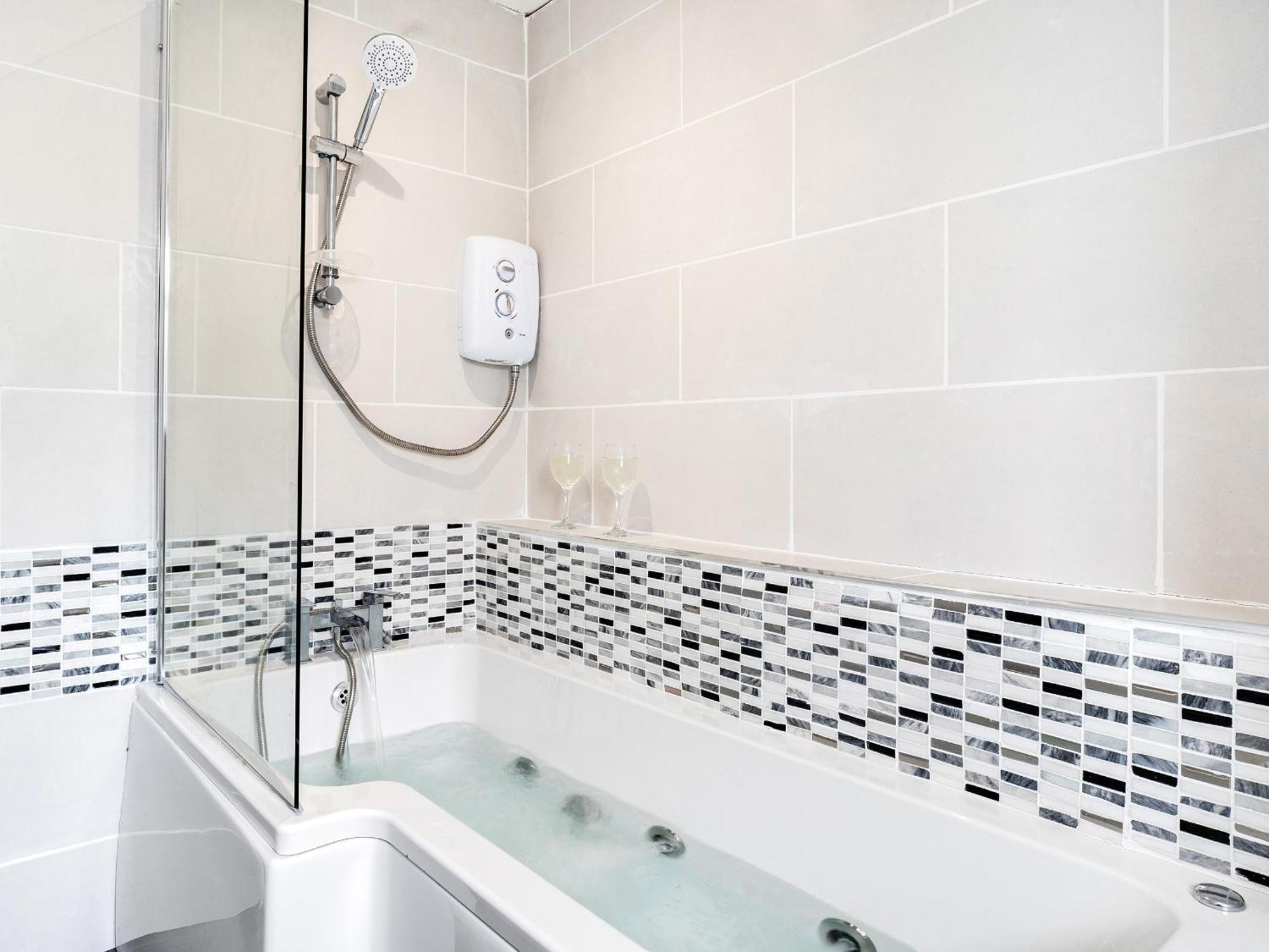 Sea View One - Uk36846 Holiday home