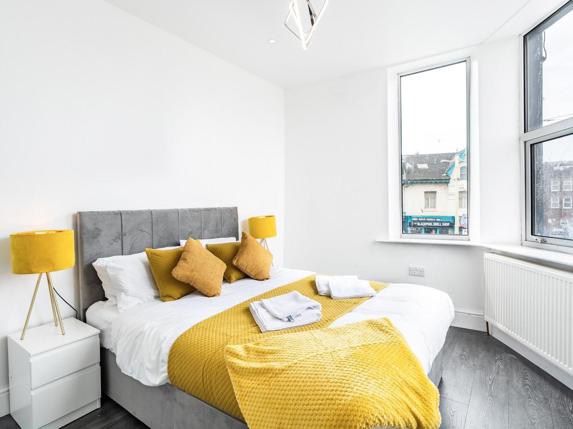 Sea View One - Uk36846 Holiday home Blackpool